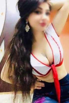 Incall Outcall Escort Carla Busty Independent Girl